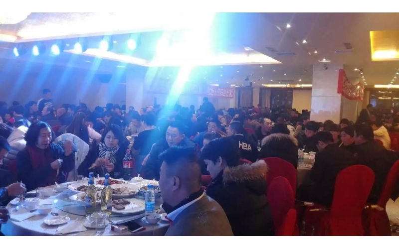 旭派電池遼寧錦州答謝會(huì)500多人參加，場(chǎng)面火熱...